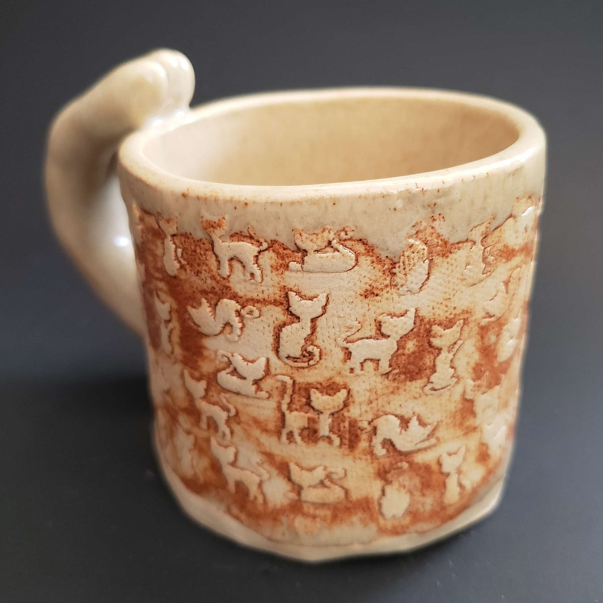 Ceramic Cat Mug w/ Paw Handle-Cream Color